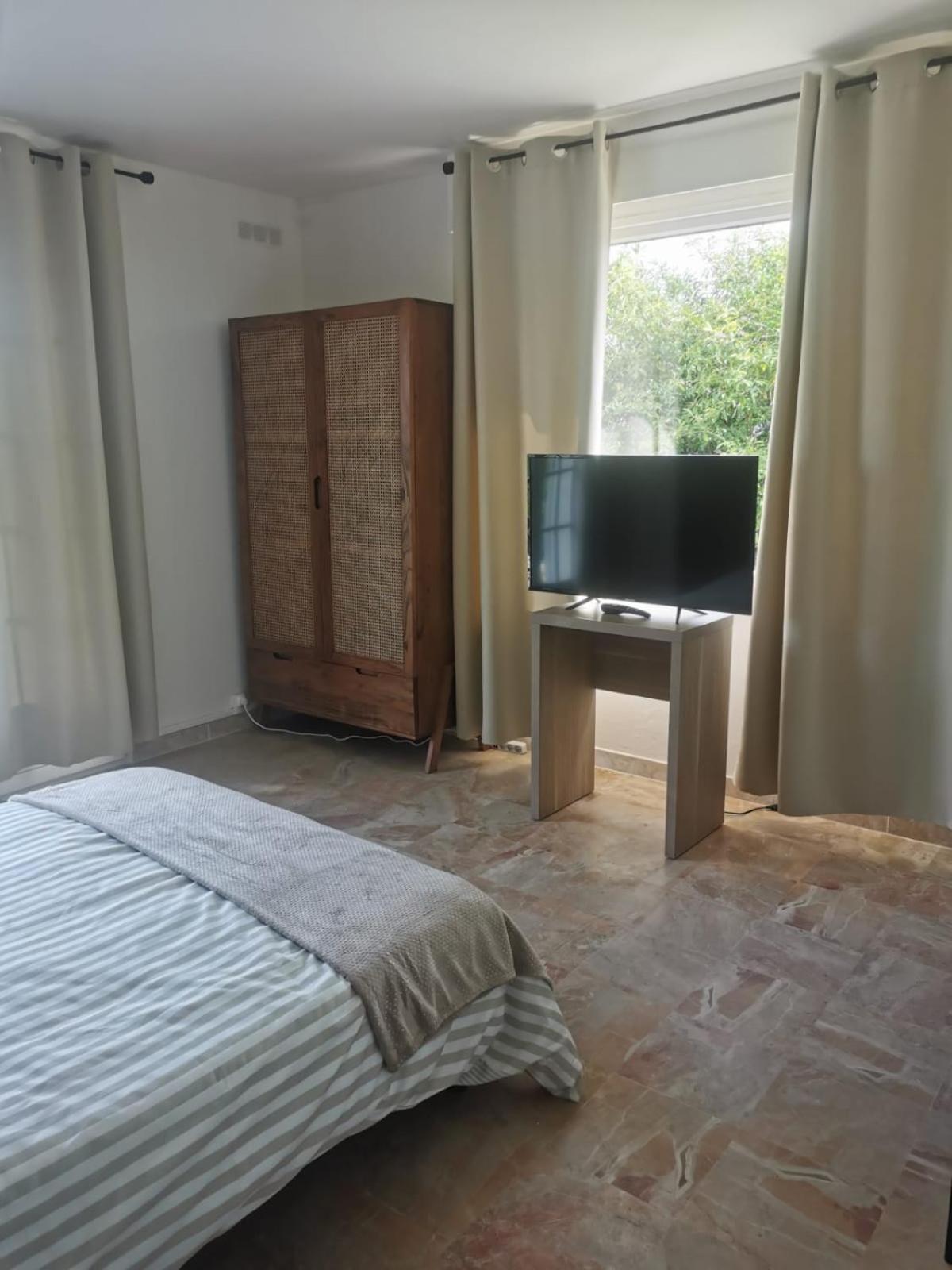 Appartement 2 , Disneyland - Parking Gratuit - Maison Des Platanes مو المظهر الخارجي الصورة